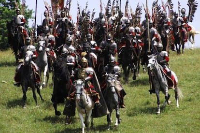 El rey Sobieski al frente de los húsares alados en la batalla de Viena, en el filme 'Undici settembre 1683'.
