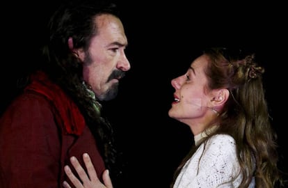 Ginés García Millán y Myriam Gallego como Don Juan y Doña Inés en la versión de la obra representada en Alcalá en 2015.