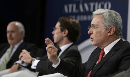 Álvaro Uribe, José María Aznar y Andrés Pastrana, el pasado noviembre en Madrid.