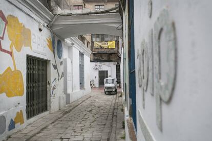 Uno de los patios interiores de la antigua fábrica construida en 1833