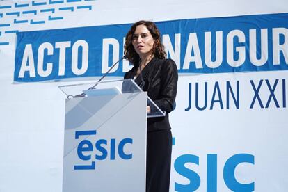 La presidenta de la Comunidad, Isabel Díaz Ayuso, en la inauguración.