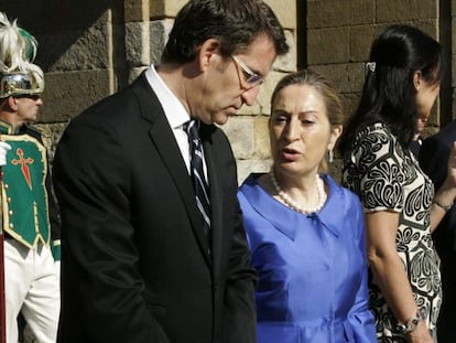 Reencuentro del presidente y la ministra con el AVE en el aire