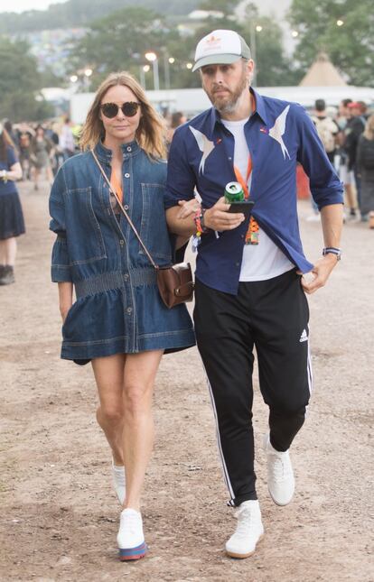 La diseñadora Stella McCartney y su marido, Alasdhair Willis, también se pasearon por el festival.