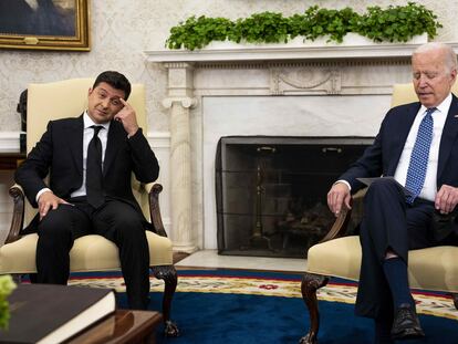 El presidente de EE UU, Joe Biden, y su homólogo ucraniano, Volodimir Zelenski, en la Casa Blanca.