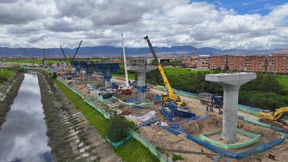 Avances en la construcción de la Línea 1 del Metro de Bogotá, Colombia.