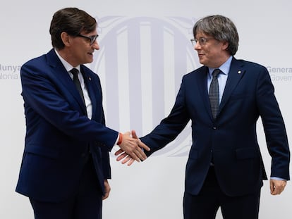 El presidente de la Generalitat, Salvador Illa, se reúne con el 'expresident' Carles Puigdemont en la sede de la Generalitat en la UE, en Bruselas, el martes 2 de septiembre de 2025.