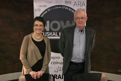 Teresa Toda y Joseba Azkarraga, en el acto informativo de Sare en Bilbao.