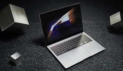 Samsung Galaxy Book4 mesa