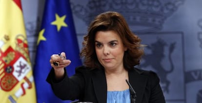 Soraya Sáenz de Santamaría, durante la rueda de prensa posterior a la reunión de ayer del Consejo de Ministros