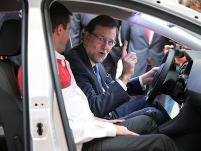 El president del Govern espanyol, Mariano Rajoy, en la seva visita a la fàbrica de Seat a Martorell.