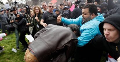 Confrontos em uma concentração em apoio a Trump em Berkeley.