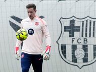 Ter Stegen, durante el entrenamiento del Barcelona.