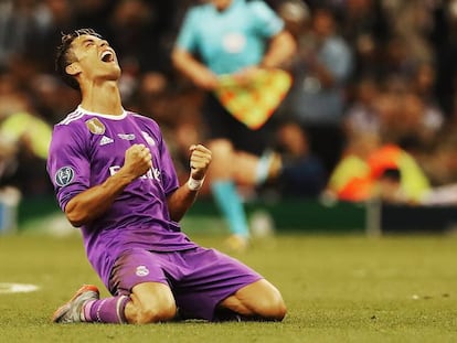 Cristiano Ronaldo comemora sua terceira Champions League com o Real Madrid.