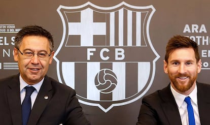 Bartomeu i Messi el 2017, en l'última renovació del contracte de l'argentí.