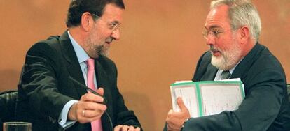 Mariano Rajoy y Miguel Arias Ca&ntilde;ete. 