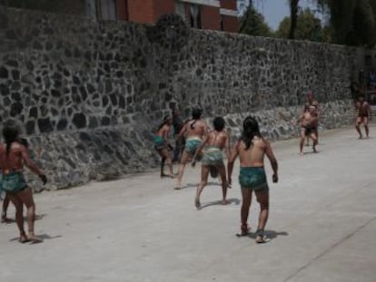 Vecinos de Azcapotzalco, uno de los barrios con más arraigo prehispánico de Ciudad de México, acaban de inaugurar una nueva cancha de este deporte