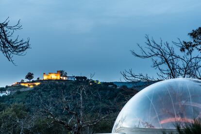 Alojamiento de Horizonte Bubble Rooms, de Cortegana (Huelva). BUBBLE ROOMS