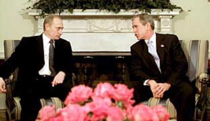 Vladímir Putin y George W. Bush, en el Despacho Oval de la Casa Blanca.