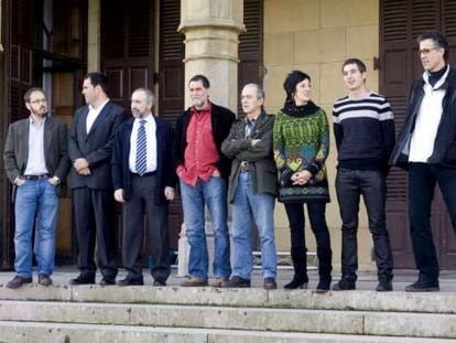 Electos de Amaiur, tras la rueda de prensa de hoy.