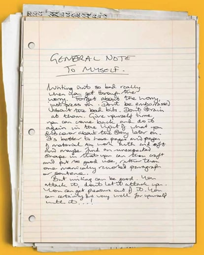 Nota de Douglas Adams a sí mismo hallada en una de las 67 cajas de su archivo, que se encuentra en el St John’s College, en Cambridge.