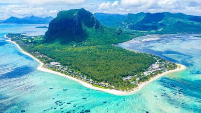 Vista aérea de la península de Le Morne Brabant, en la isla de Mauricio. 