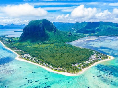 Vista aérea de la península de Le Morne Brabant, en la isla de Mauricio. 