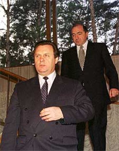 Iván Ribkin (izquierda) y Borís Berezovski, en una foto de archivo.

/ REUTERS