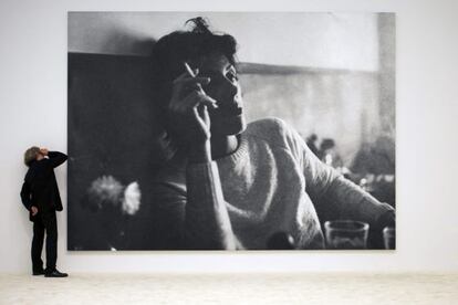 Imagen de la obra 'Sin título (Paula)', del artista Rudolf Stingel, en la feria de arte contemporáneo Art Basel.
