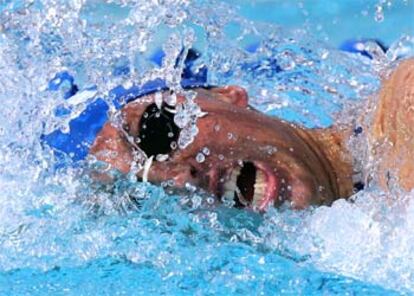 El estadounidense ha superado la marca que él mismo poseía con una tiempo de 4:08.41.