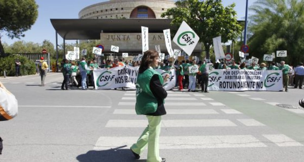 La Junta pide a los funcionarios que valoren el esfuerzo por negociar ...