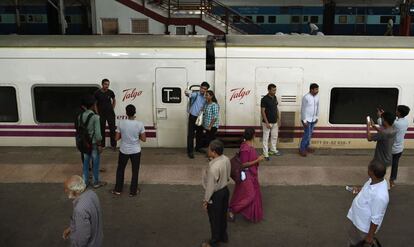 INDIA-SPAIN-ECONOMY-TRAIN