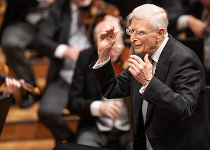 Herbert Blomstedt dirige a la Filarmónica de Viena en la Cuarta Sinfonía de Anton Bruckner.