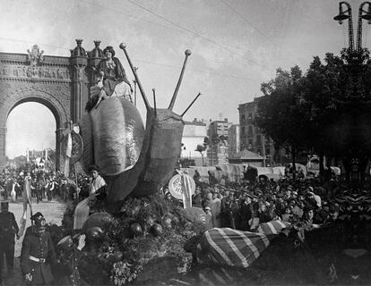 El juliol de 1910 va tenir lloc la Cavalcada dels Mercats amb carrosses engalanades. Van fer una desfilada pels carrers de la ciutat.