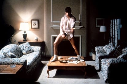 El décalogo de cómo liarla parda cuando tus padres te dejan solo en casa lo protagonizó Tom Cruise en Risky Business (1983).