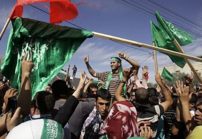 Los palestinos de Ramala celebran la liberación de los presos.