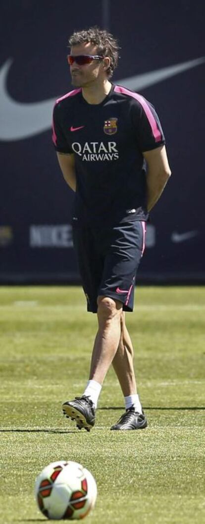 Luis Enrique, durante un entrenamiento del Bar&ccedil;a