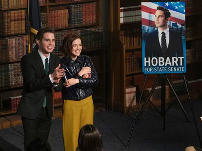Ben Platt y Zoey Deutch, en el tercer episodio de la segunda temporada de 'The Politician'.