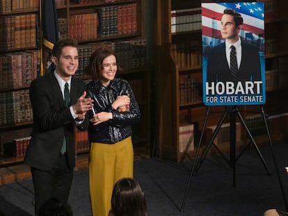 Ben Platt y Zoey Deutch, en el tercer episodio de la segunda temporada de 'The Politician'.