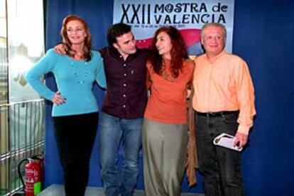 De izquierda a derecha, Andrea Bronston, Liberto Rabal, Mariel Guiot y Juan Echanove ayer en la Mostra de València.