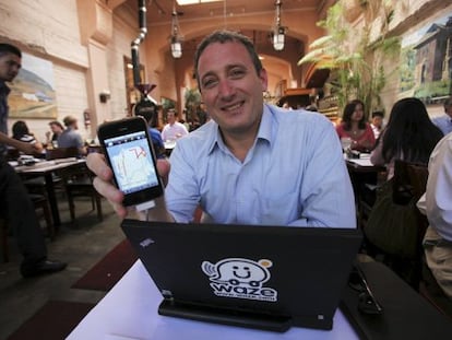 Noam Bardin, directivo de Waze.com, en un caf&eacute; de Palo Alto