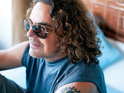 Fher Olvera, cantante y compositor del grupo Maná.