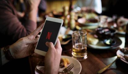 Aplicación netflix en un smartphone