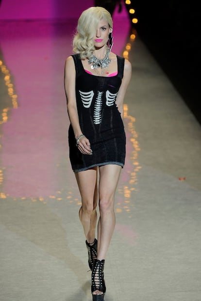 Prints de huesos: Betsey Johnson primavera verano 2012.