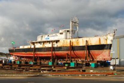 Estado en el que se encontraba el Calyso en noviembre de 2007 en un puerto de la Bretaña francesa.