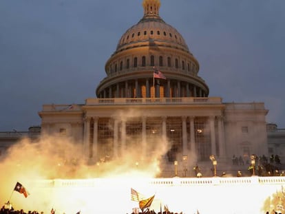 Protestas de los partidarios de Donald Trumpo en el Capitolio (Whasington) durante el 6 de enero de 2021.