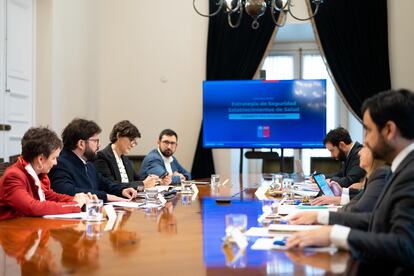 Gabriel Boric habla en una reunión con el Ministerio del Interior y el Gabinete Pro Seguridad, el 11 de octubre de 2024 en Santiago.