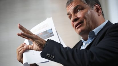 Rafael Correa durante una entrevista en Bruselas.