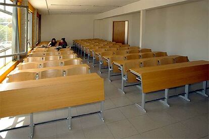 Dos alumnas en un aula de la Universidad del País Vasco.