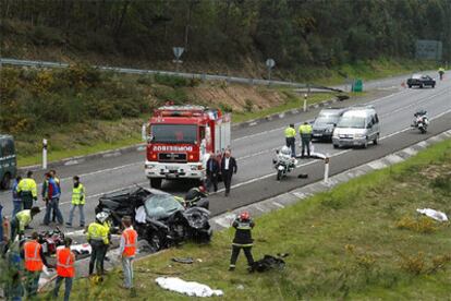 La vía del Salnés, en la provincia de Pontevedra, después del accidente en el que murieron cinco personas.