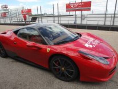 ¿Qué se siente al volante de un Ferrari?